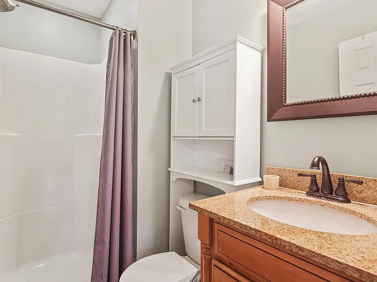 1531 Marlborough Ct — Photo 16