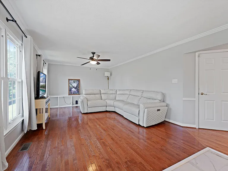 10923 Flintlock Ln — Photo 14