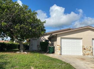 698 Atlantic Dr, Satellite Beach, FL 32937