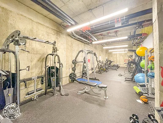 Rented by MySpaceNYC | media 34