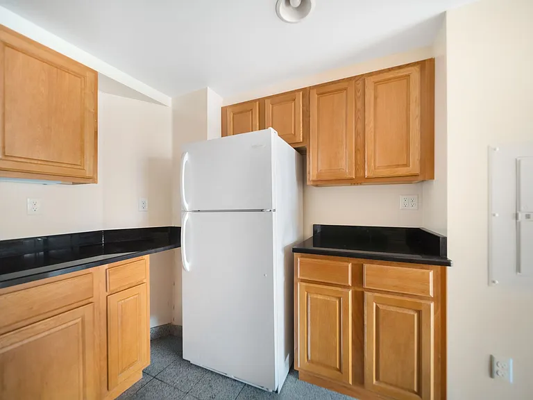400 College Ave - The Heart of Collegetown — Photo 12