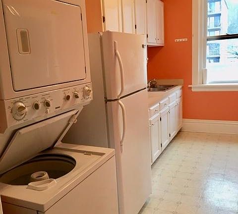 5th image of 501 1/2 13th St #3