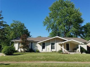 1440 Burnside Ct, Florissant, MO 63031