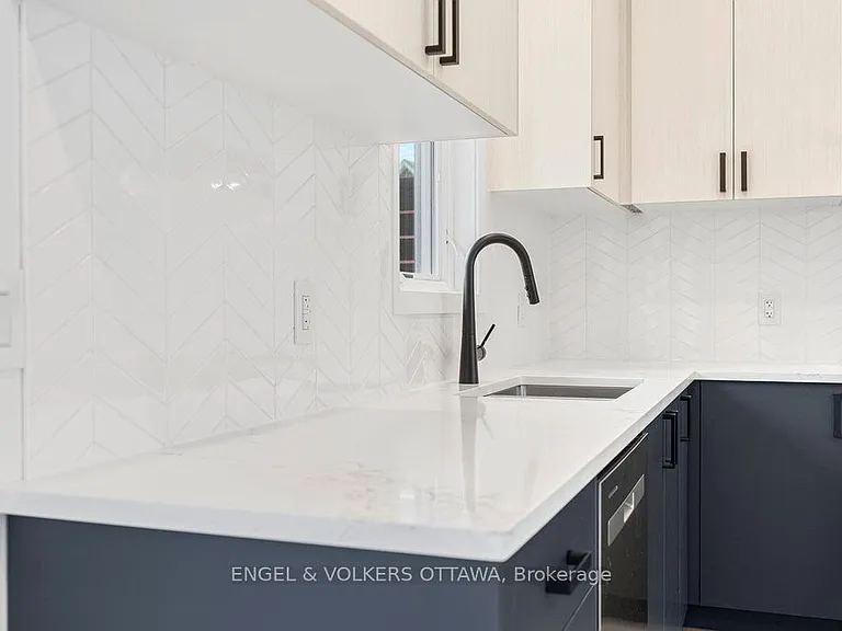71 Parent Ave — Photo 17