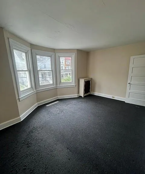 309 Arlington St — Photo 13