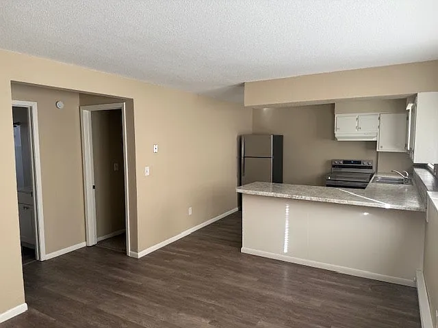 1114 University Dr N #3 — Photo 1