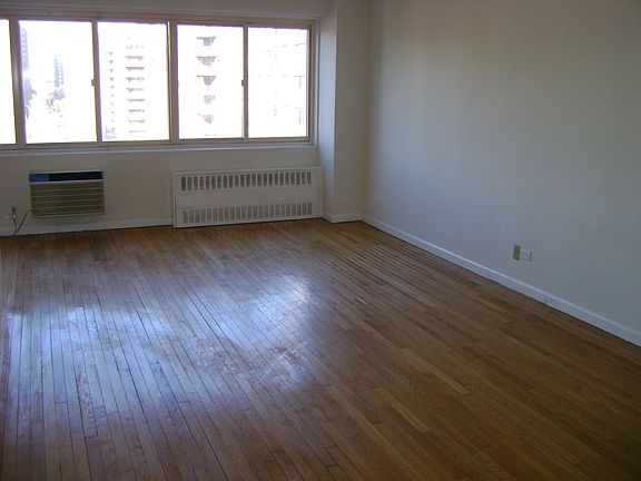 5th image of 160 W 97th St APT 6b