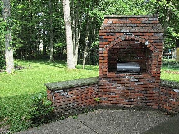 4th image of 4592 Williamstown Dr