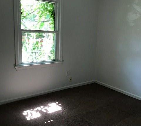 2nd image of 1539 W 40th St #A