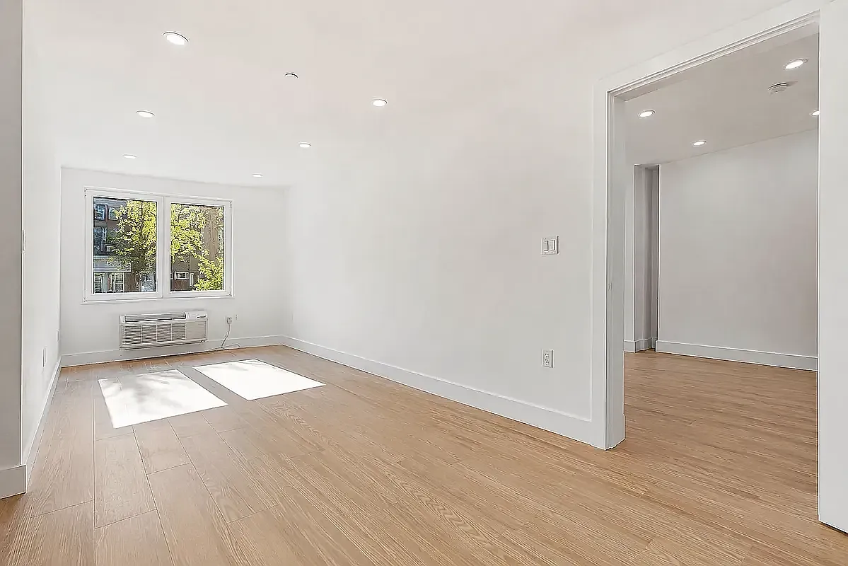 175 Rochester Avenue — Photo 1