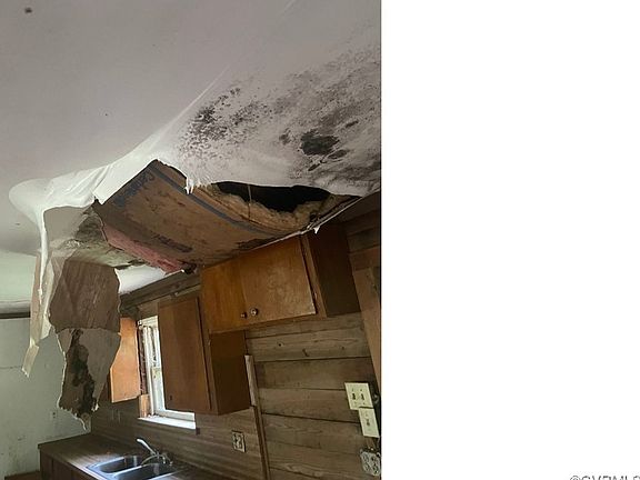 5th image of 2941 Old Memorial Dr