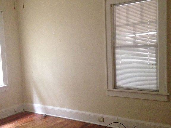 2nd image of 2214 Avenue E NW