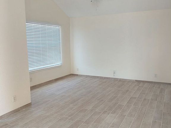 5th image of 501 Valle Cromo Way
