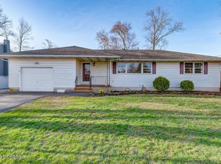 612 E Cape May Ave, Ocean Gate, NJ