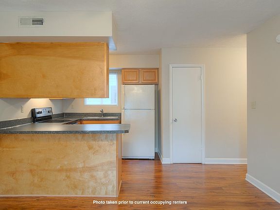 5th image of 524 Calhoun St APT 16