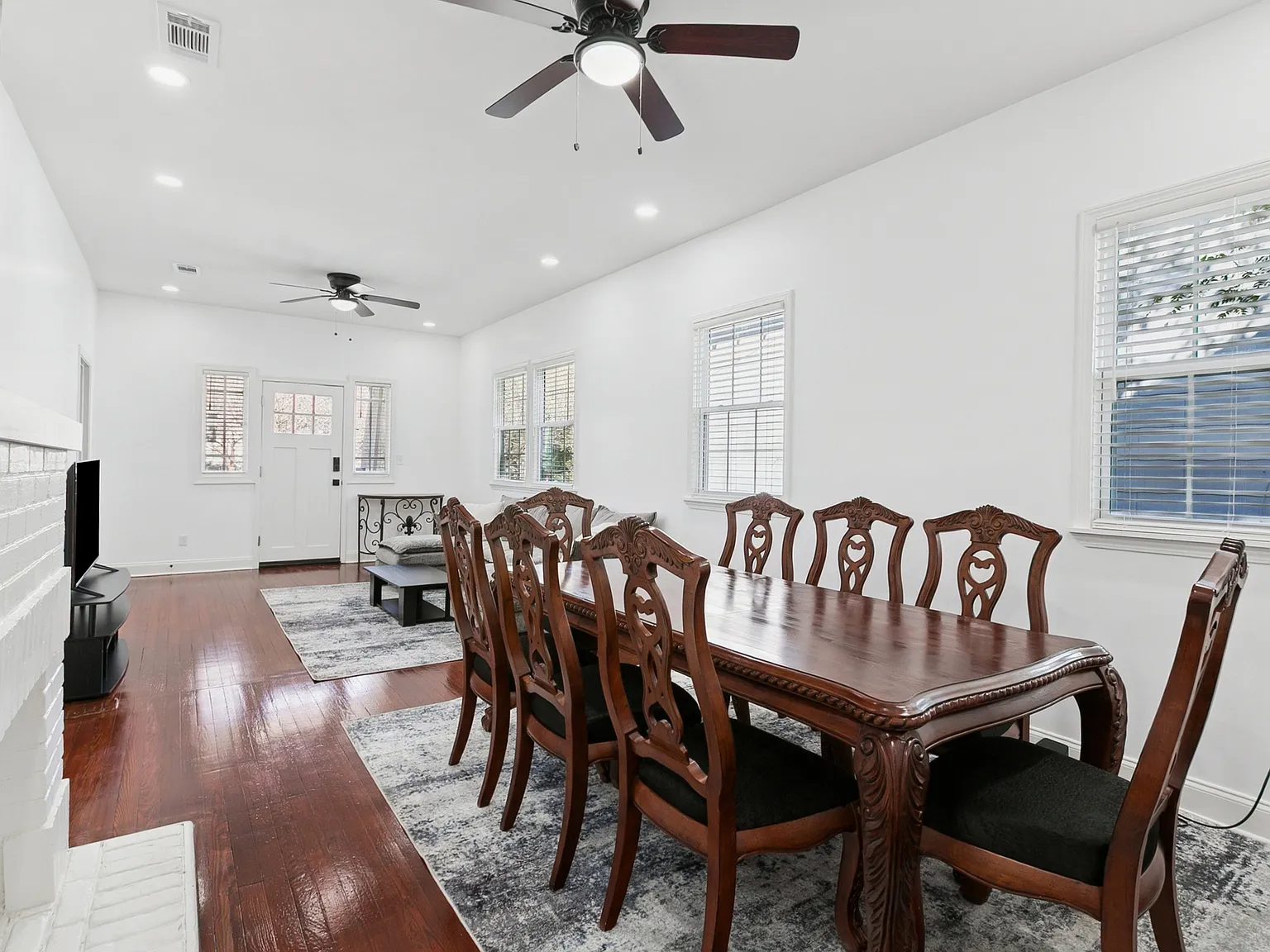 4 bed, 1722 sqft, $5,250 — Photo 4