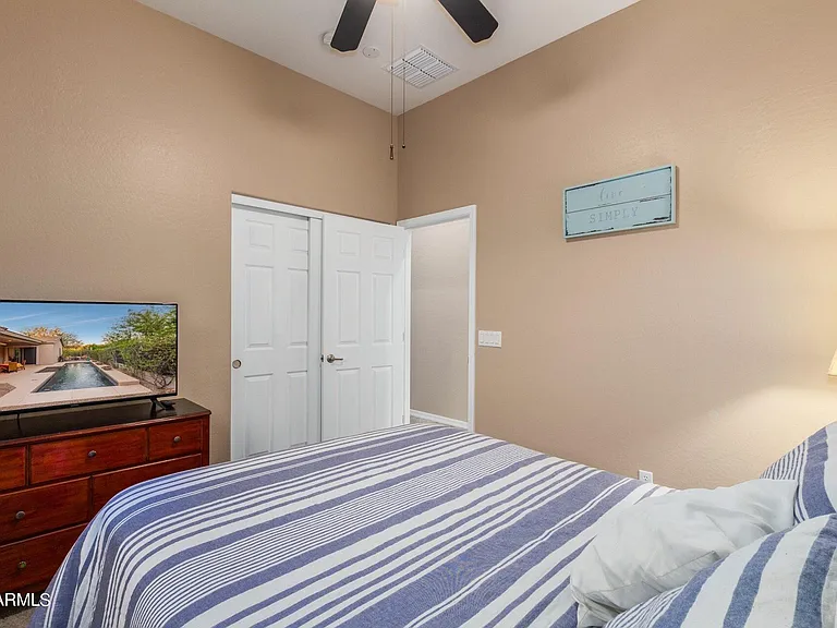 3103 W Sentinel Rock Rd — Photo 12