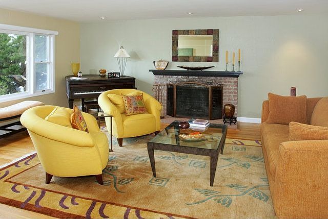 Spacious Living Room