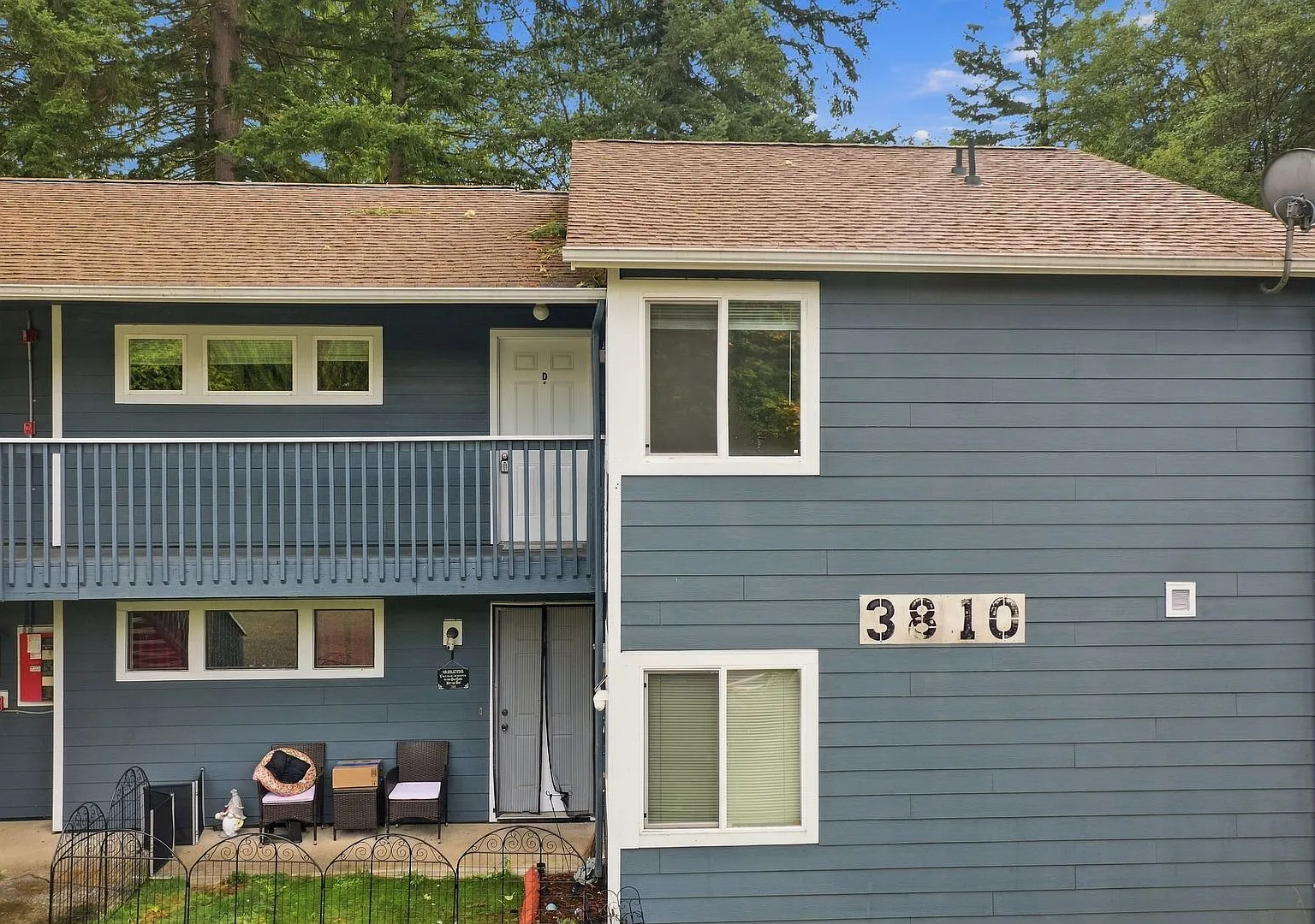 Move In Ready Now! 2 Bed 1 Bath City Water Included, On Septic. Olympia Sd — Photo 3
