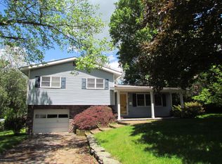 106 Hemlock Dr #L-15, Clarks Summit, PA 18411
