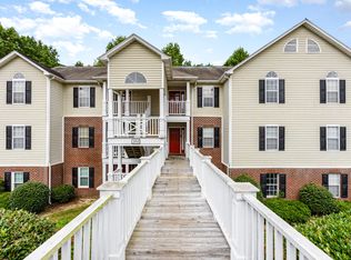 352 Bubble Creek Ct Unit 10, Fayetteville, NC 28311
