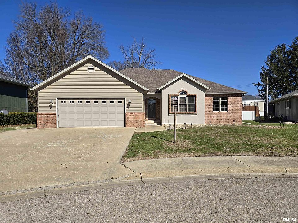 1st image of 70 Banyan Dr
