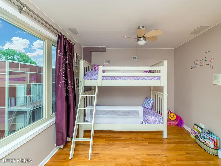 4251 W Montrose Ave #4251 — Photo 9