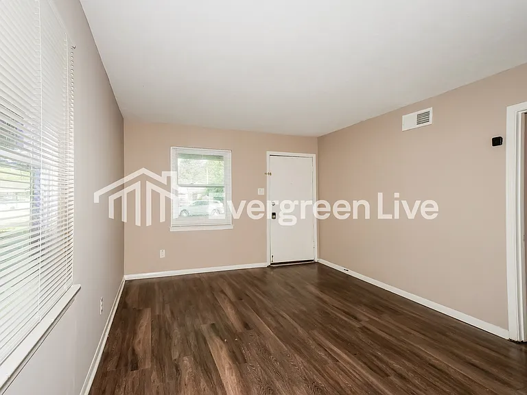 2954 Cherry Rd — Photo 3