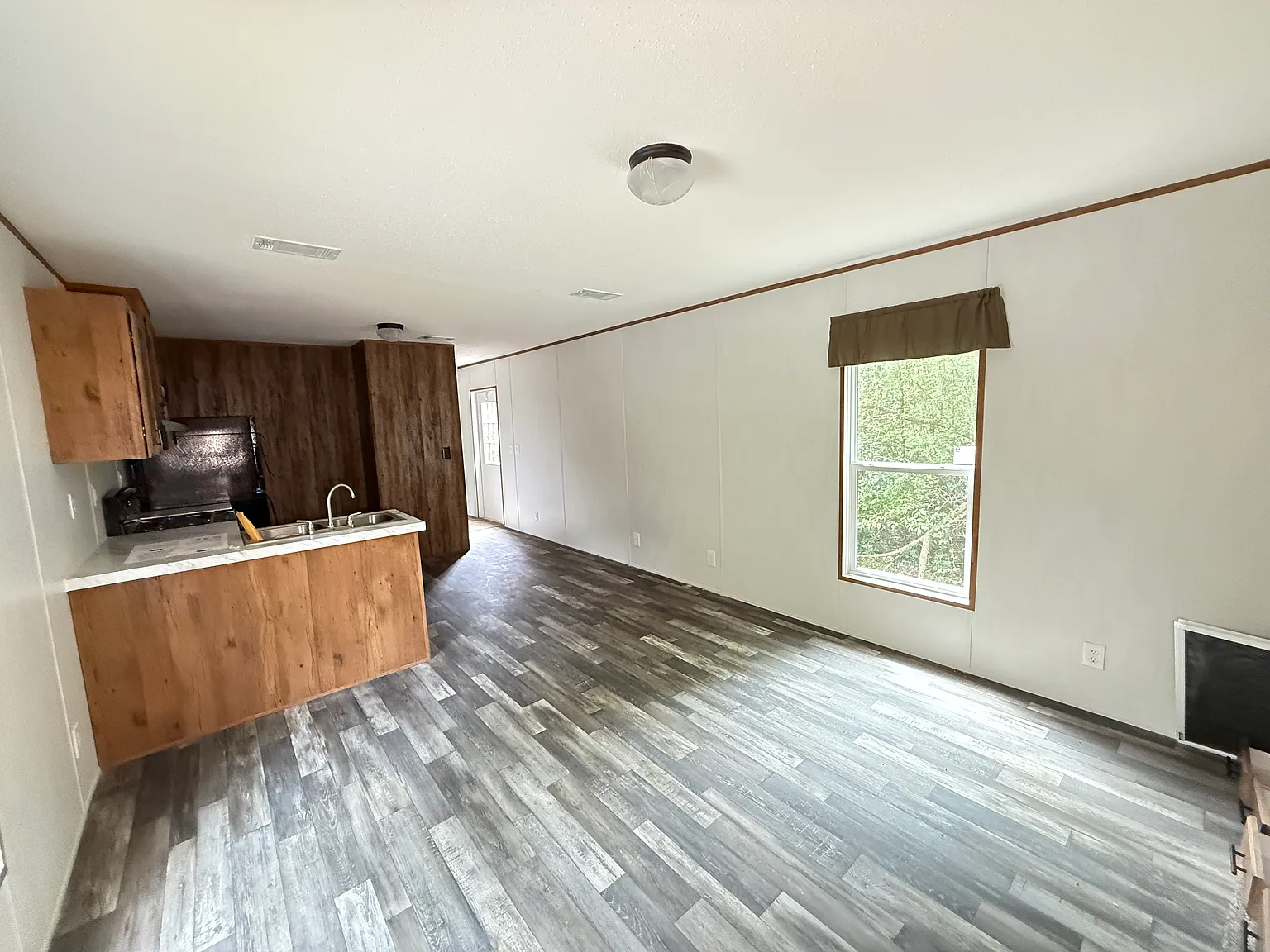2 bed, 854 sqft, $1,250 — Photo 3