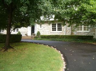 5067 Ward Pkwy, Kansas City, MO 64112