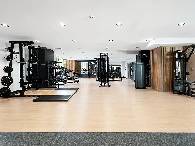 Vantage Pointe — Photo 10