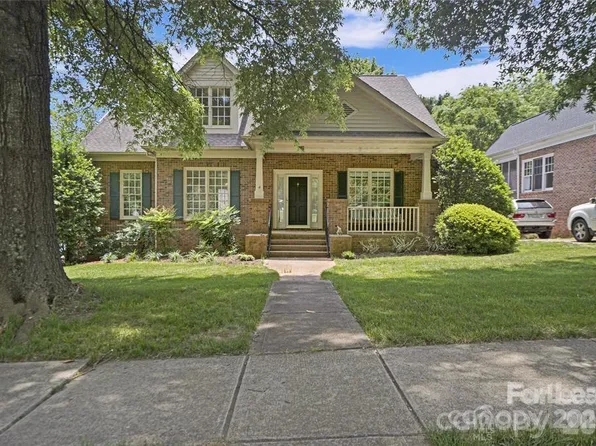 112 McConnell Dr, Davidson, NC 28036