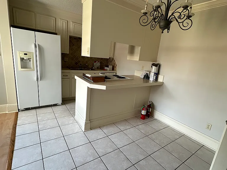102 Catherine St #4A — Photo 3