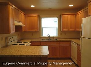 1070 W 11th Ave APT 2, Eugene, OR 97402