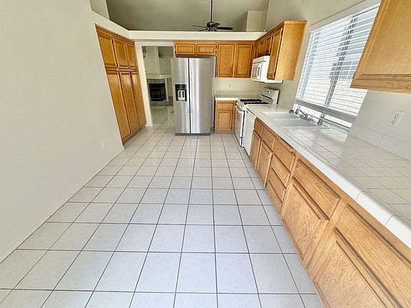 2nd image of 8133 W Rochelle Ave