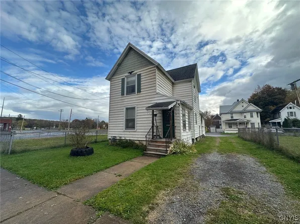 11 Hoefler Ave, Ilion, NY 13357