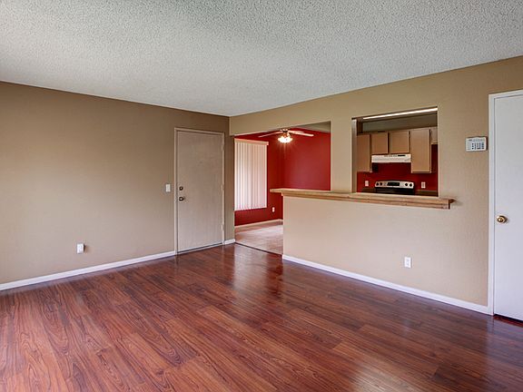 2nd image of 1595 Border Ave APT H
