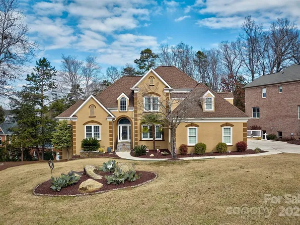 15816 Feeny Ct, Charlotte, NC 28278