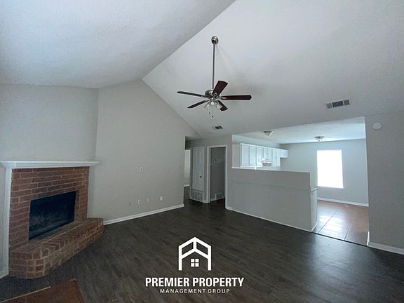 3rd image of 4410 Annie Mae Dr