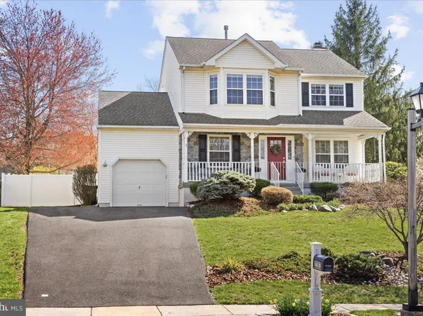 2353 Deer Path Dr, Warrington, PA 18976