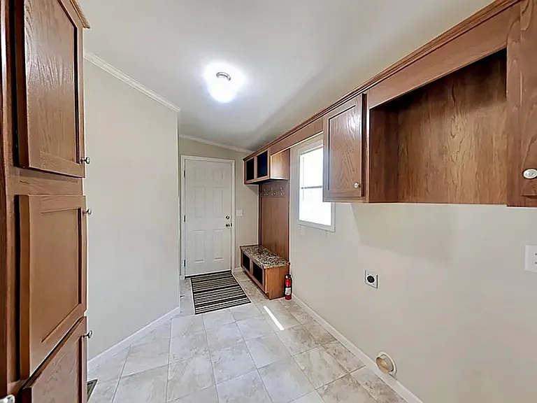 902 Baltimore Rd — Photo 5