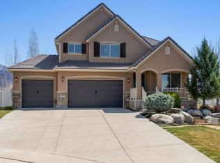 567 W Grinding Cir, Kaysville, UT 84037