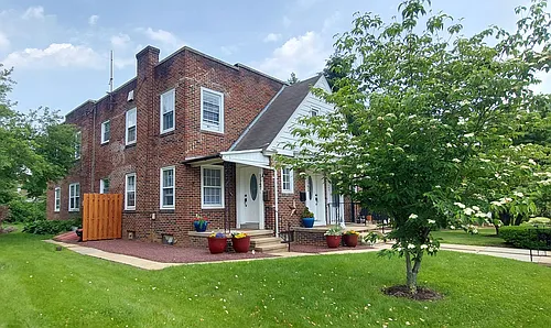 1545 Schuylkill Ave Photo 1