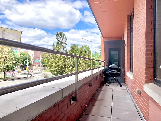 Rented by Douglas Elliman | media 17