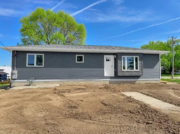 119 Murdock St, Postville, IA 52162