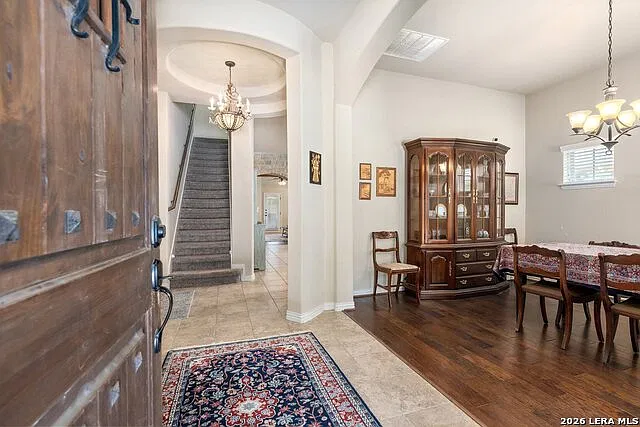 3 bed, 3.0 bath, 2412 sqft, $2,900 — Photo 4