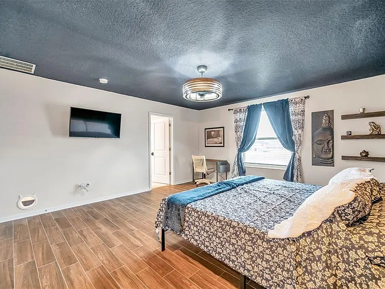 3737 Copperspring Blvd — Photo 3