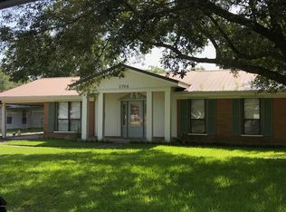 2704 Belair St, Pascagoula, MS 39567