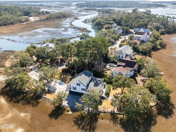 70 Lost Island Rd, Beaufort, SC 29907