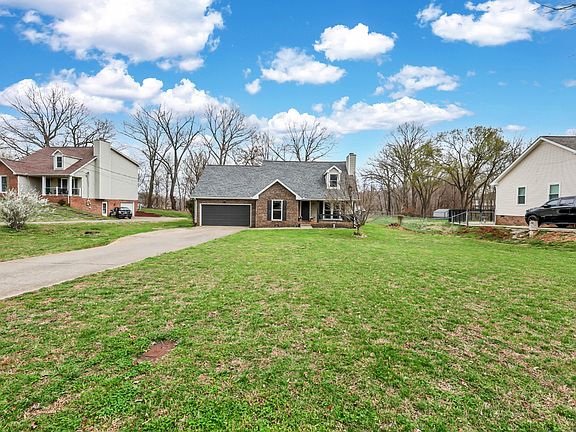 2nd image of 3526 Clearwater Dr